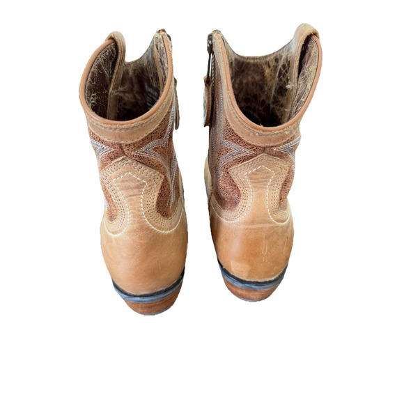 ARIAT BILLIE Unbridled Side Zip Short Boots Womens 9.5 Tan Distressed Leather - Picture 5 of 9